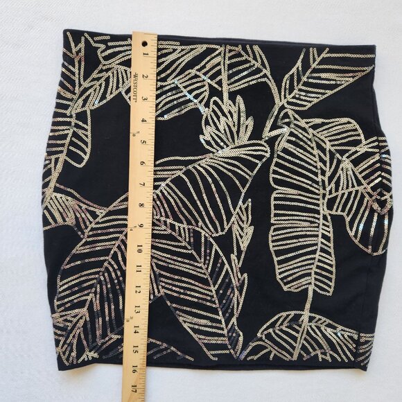 Express Black Mini Skirt Silver Sequin Leaf Holiday Party Sexy Glam Pretty - Picture 8 of 8